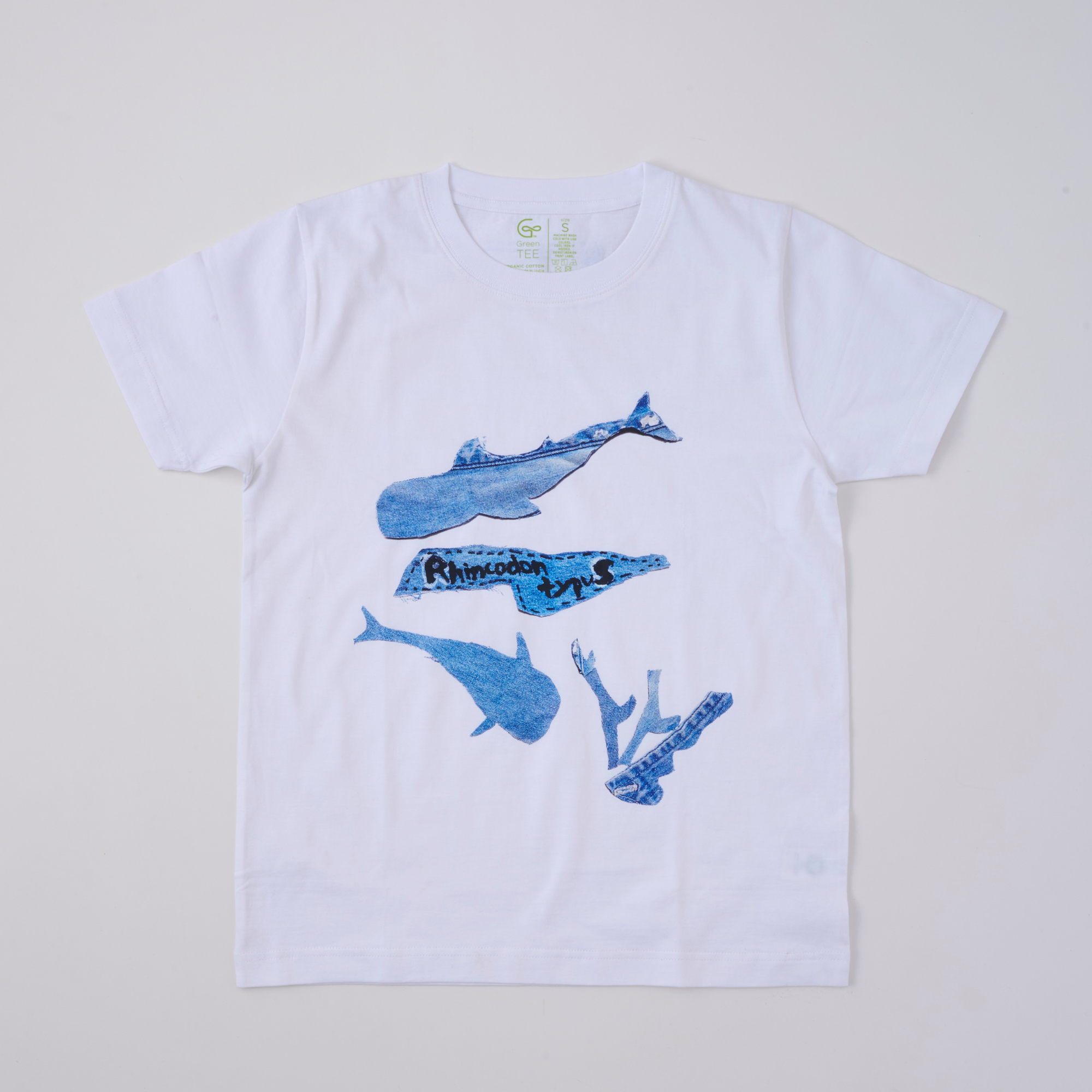 オーガニックコットンTシャツ穴あき 腹出し 柄 オーガニックコットン Tシャツ ジンベイザメ 白地 男女兼用 – WWF