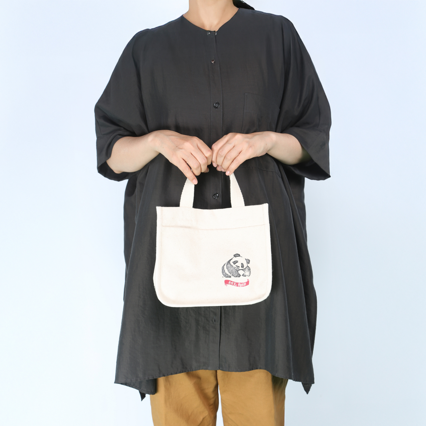 WWF 1961 PANDA 3ポケッツ ミニパイピングトート GOTS認証 – WWF WWF 1961 PANDA 3ポケッツ ミニパイピングトート GOTS認証 – WWF