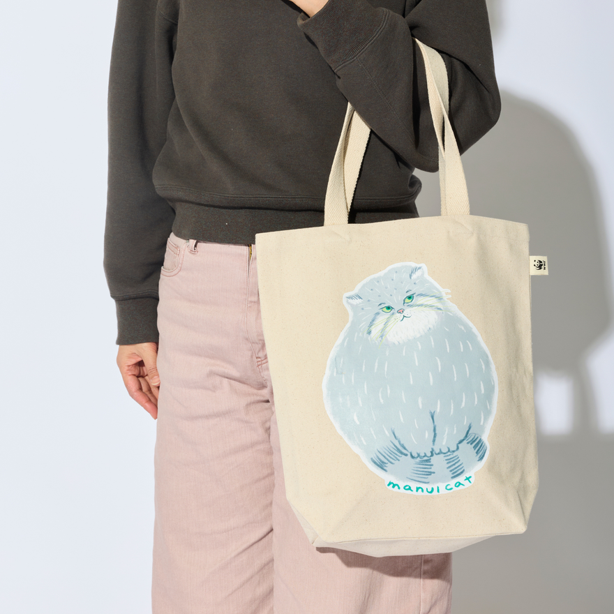 送料無料対象】しっぽふみふみマヌルネコ 縦長トート – WWFジャパン
