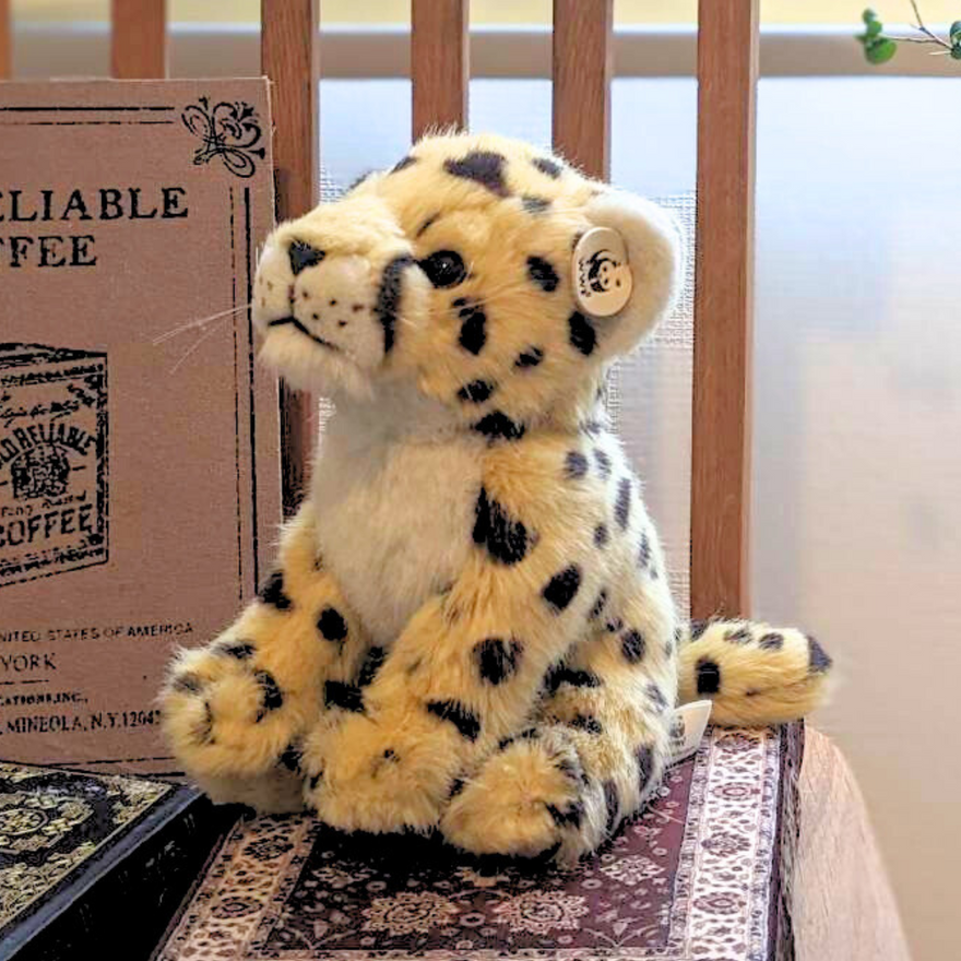 BON TON TOYS WWF Cheetah
