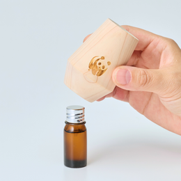 【数量限定】山梨のヒノキエッセンシャルオイル＆木製アロマスタンド